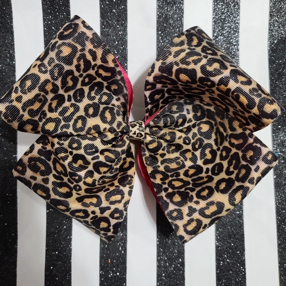 Other - Cute jumbo hair bow